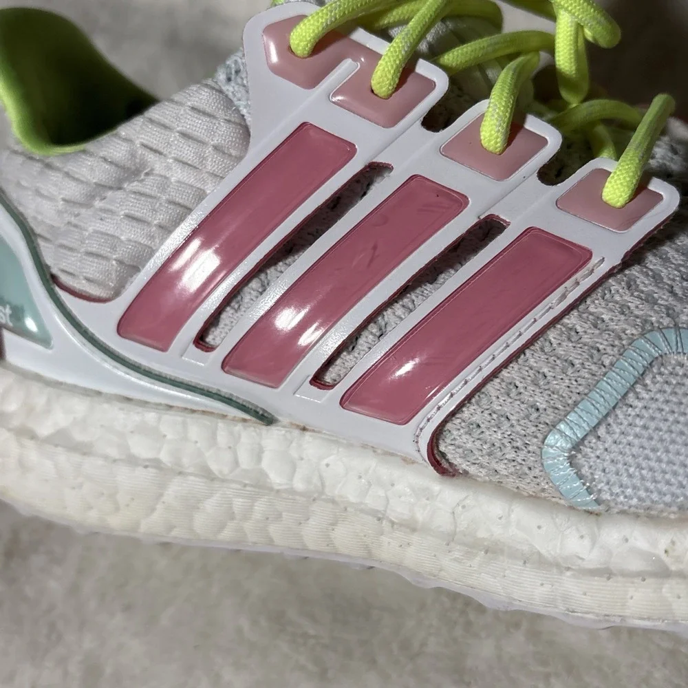 WOMEN'S ADIDAS ULTRABOOST 1.0 NEON W RUNNING‎ SHOES SIZE 7.5 WHITE PINK ID5949